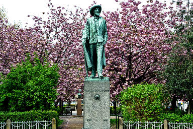 Vesterbro and Frederiksberg cycle tour - Allegade gardens