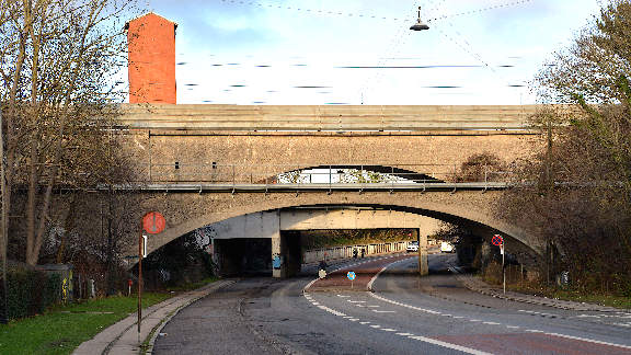 Bellahøj cycle tour - Triple railway bridges, Vigerslevvej