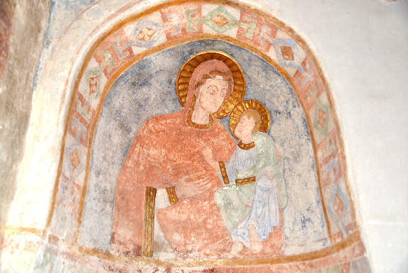 Kalkmalerier cycle tour - Måløv Madonna and Child